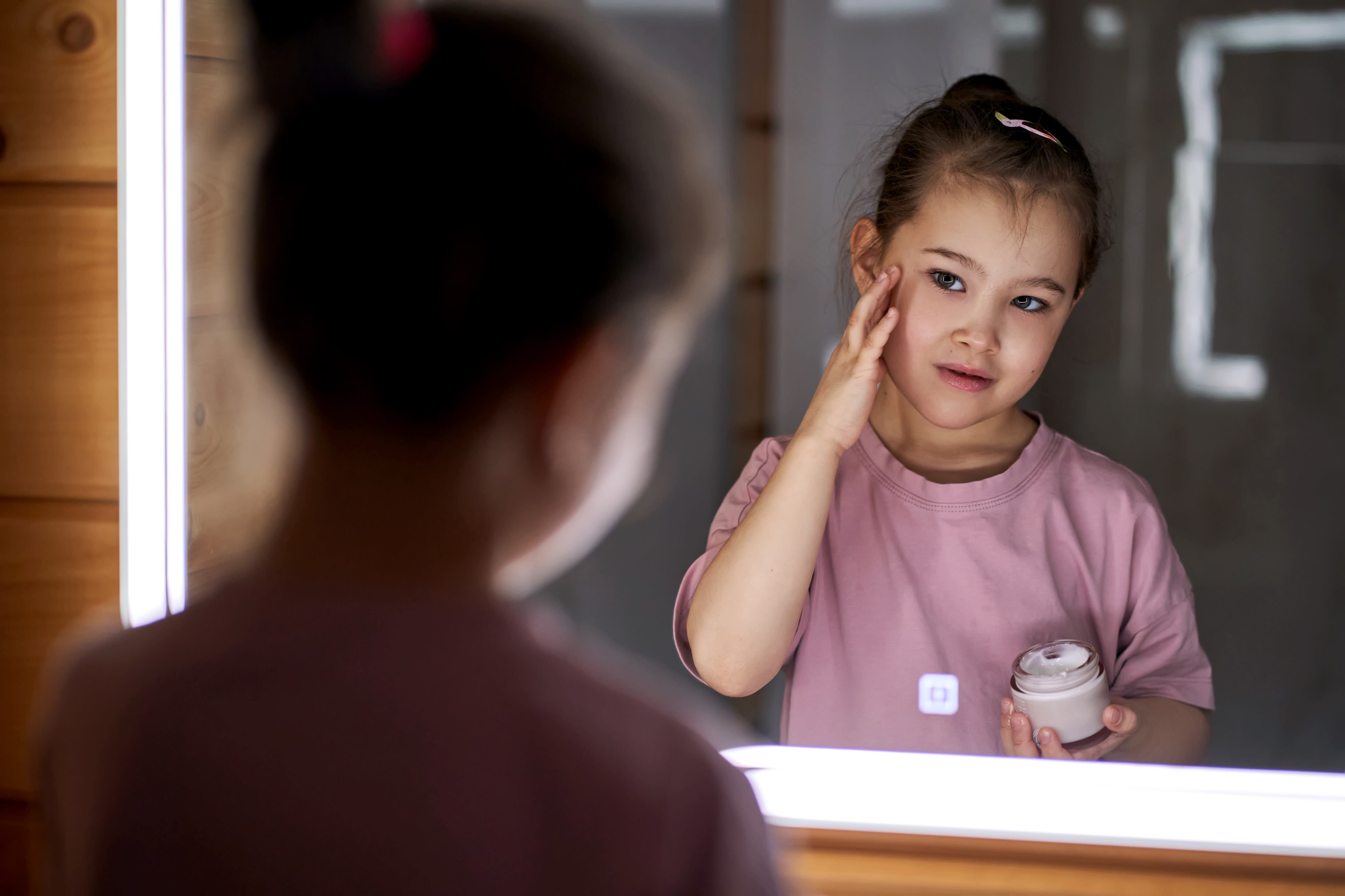 Cosméticos en niños y niñas