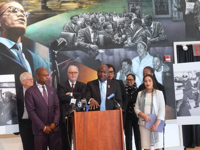 El abogado Ben Crump habla sobre la demanda de la familia de Malcolm X contra el FBI, la CIA y la policía de Nueva York
