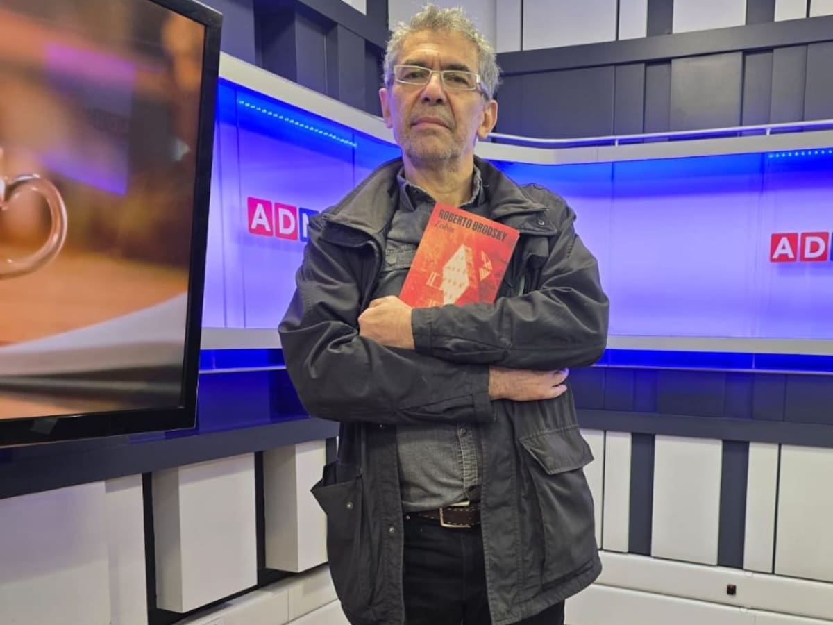 Roberto Brodsky y “Lobos”: el viaje íntimo entre Chile, la paternidad y el miedo generacional
