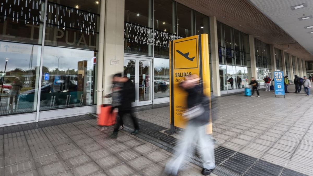 Evacúan aeropuerto El Tepual de Puerto Montt tras amenaza de bomba: procedimiento concluyó sin hallazgos