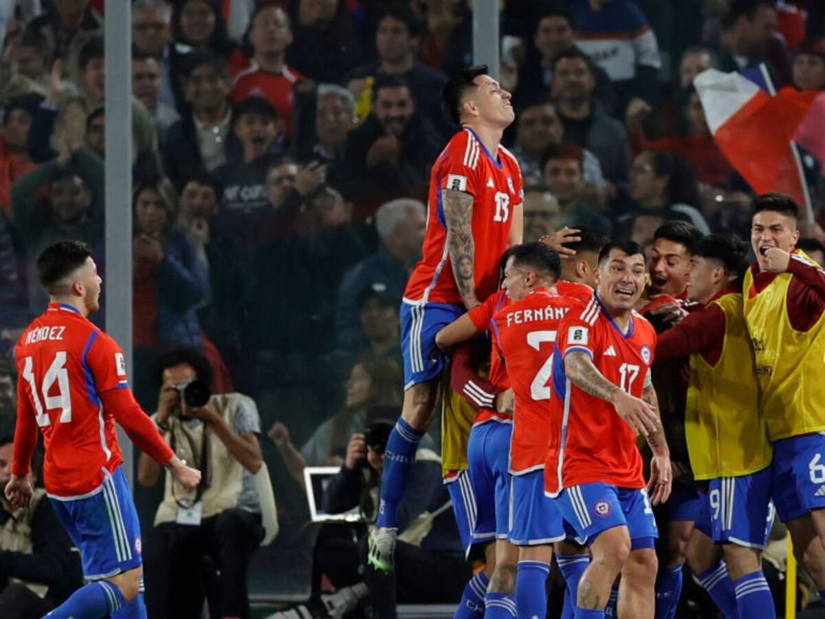 Tres cambios obligados: esta sería la más probable formación de Chile para visitar a Venezuela