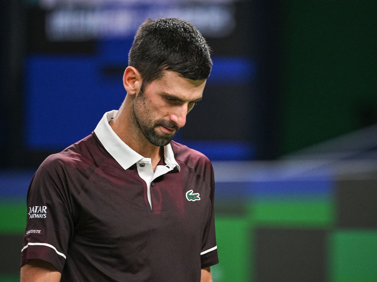 Djokovic sufre una inesperada caída en Shanghai: eliminado en segunda ronda ronda por el 34 del ranking ATP