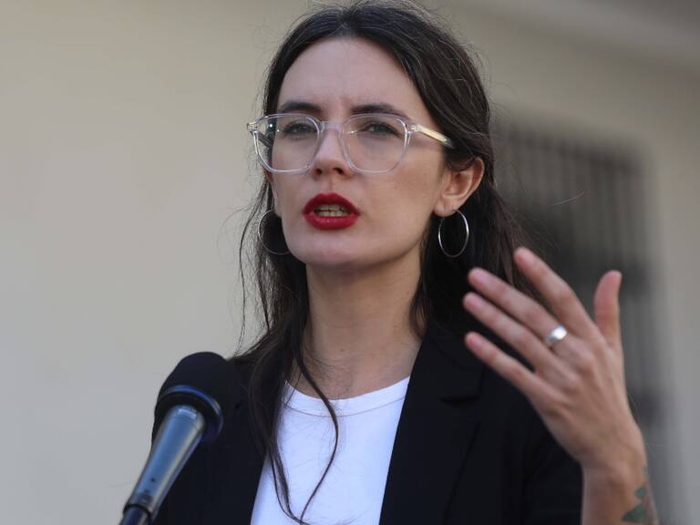 Vallejo descarta querella por Ley de Seguridad del Estado tras «performance» de «Las Indetectables» en Valparaíso