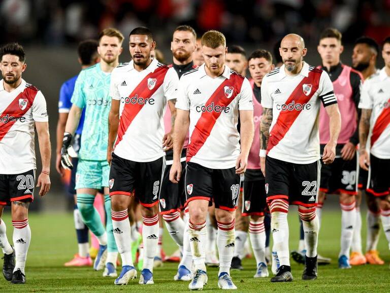 River sufre agónica derrota ante Talleres y se aleja del título en Argentina