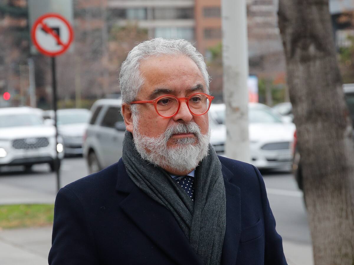 Luis Hermosilla declara como imputado por segundo día consecutivo ante la Fiscalía Oriente
