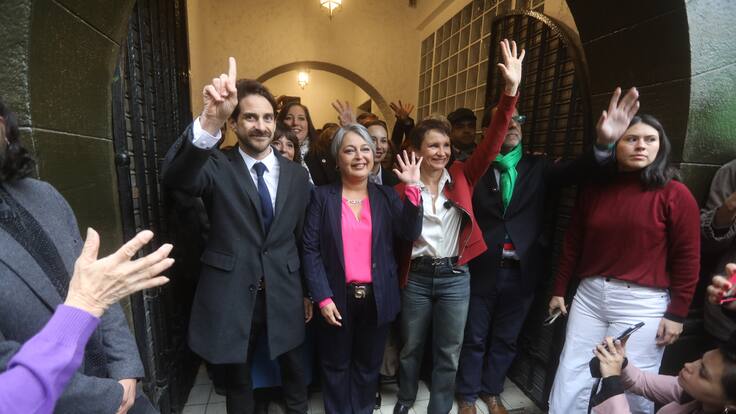 Oficialismo inscribe pacto “Unidos por Chile” para las primarias presidenciales: candidatos llegaron juntos hasta el Servel