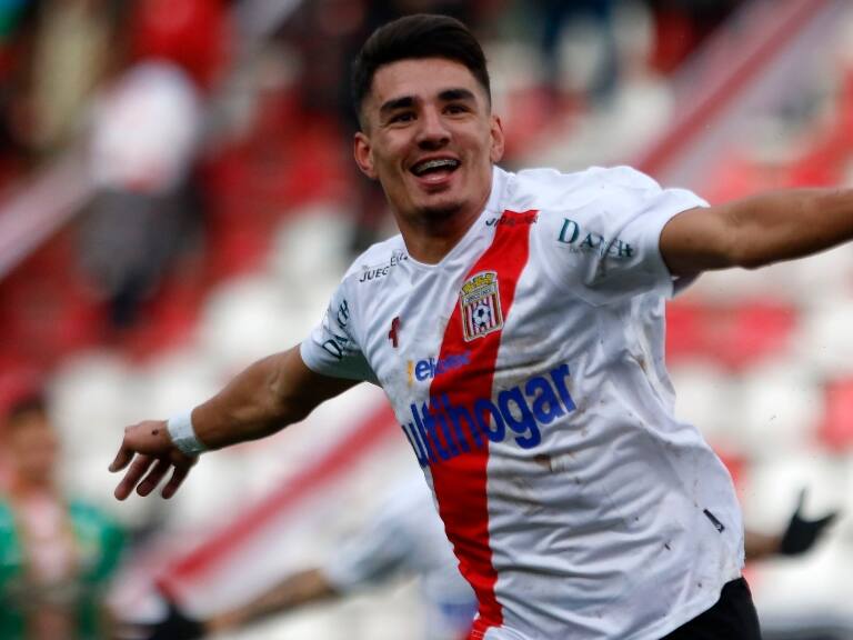 Curicó Unido supera a la lluvia y a Cobresal para quedar segundo en el Campeonato Nacional