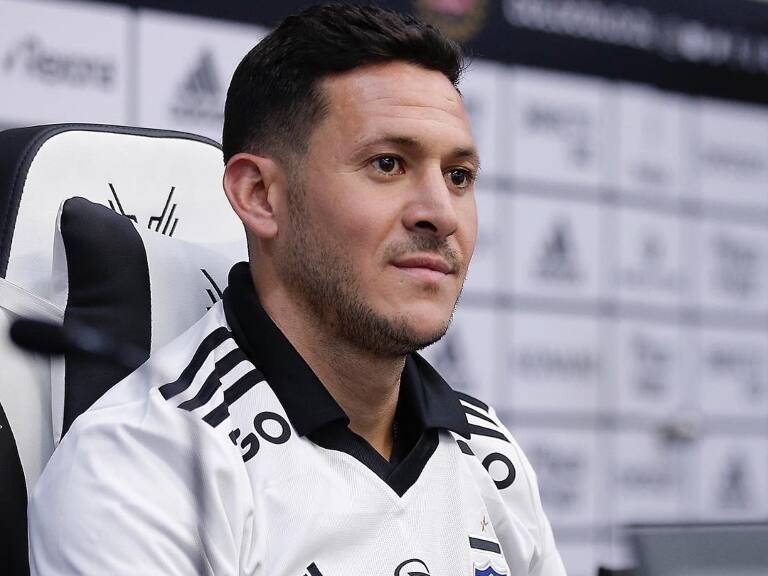 Ramiro González y la opción de ser titular en Colo Colo: "Será una competencia sana, por el bien del equipo"