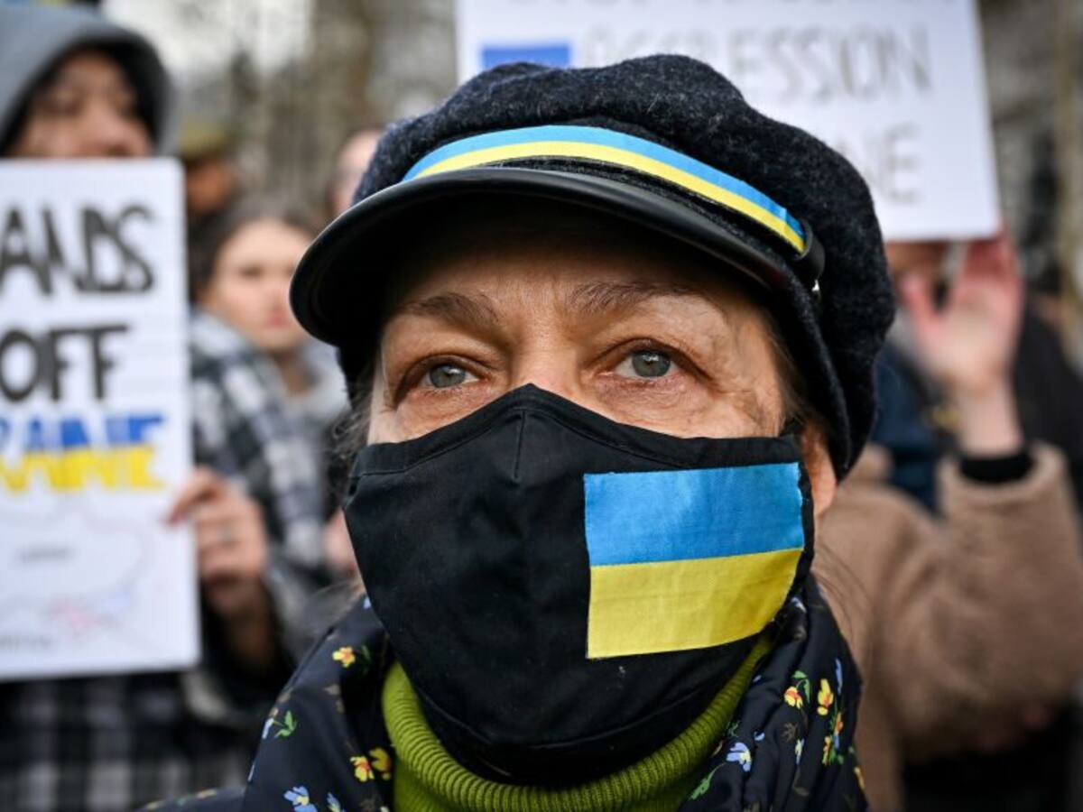 «No a la guerra»: se registran manifestaciones en países de Europa tras ataques de Rusia a Ucrania