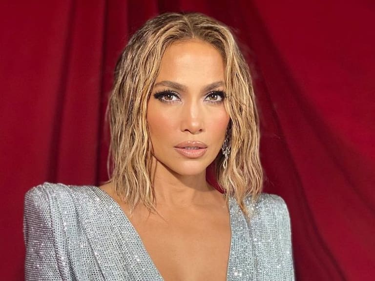 JLo rompió la web con foto desnuda para su nueva canción «In the morning»