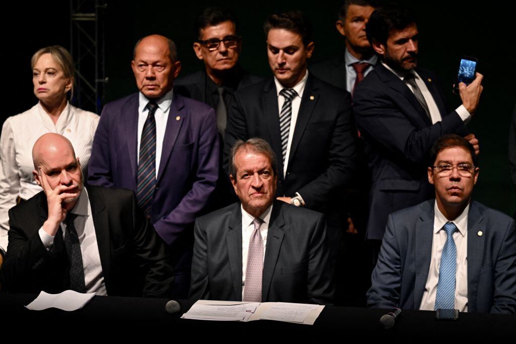 El Partido Liberal de Bolsonaro explica acción para cambiar votación