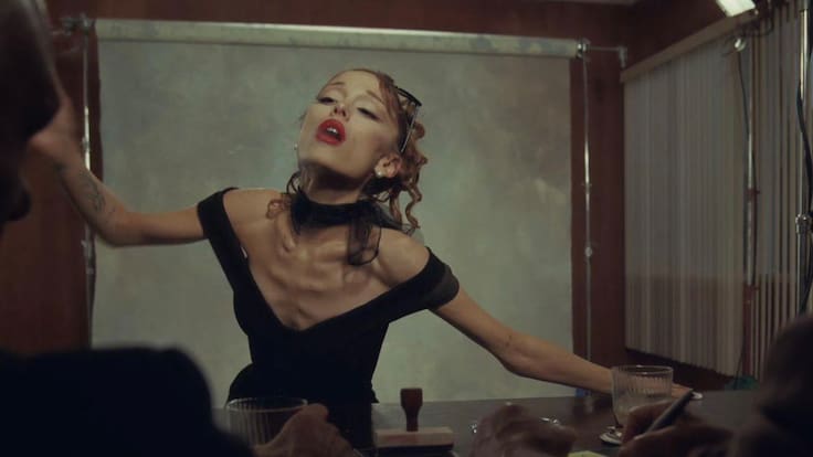 Ariana Grande anuncia pausa de la vida pública tras gira por el “constante” escrutinio sobre su imagen