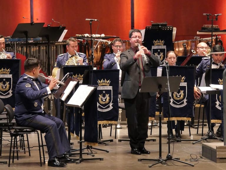 José Luis Urquieta y Banda Sinfónica FACH