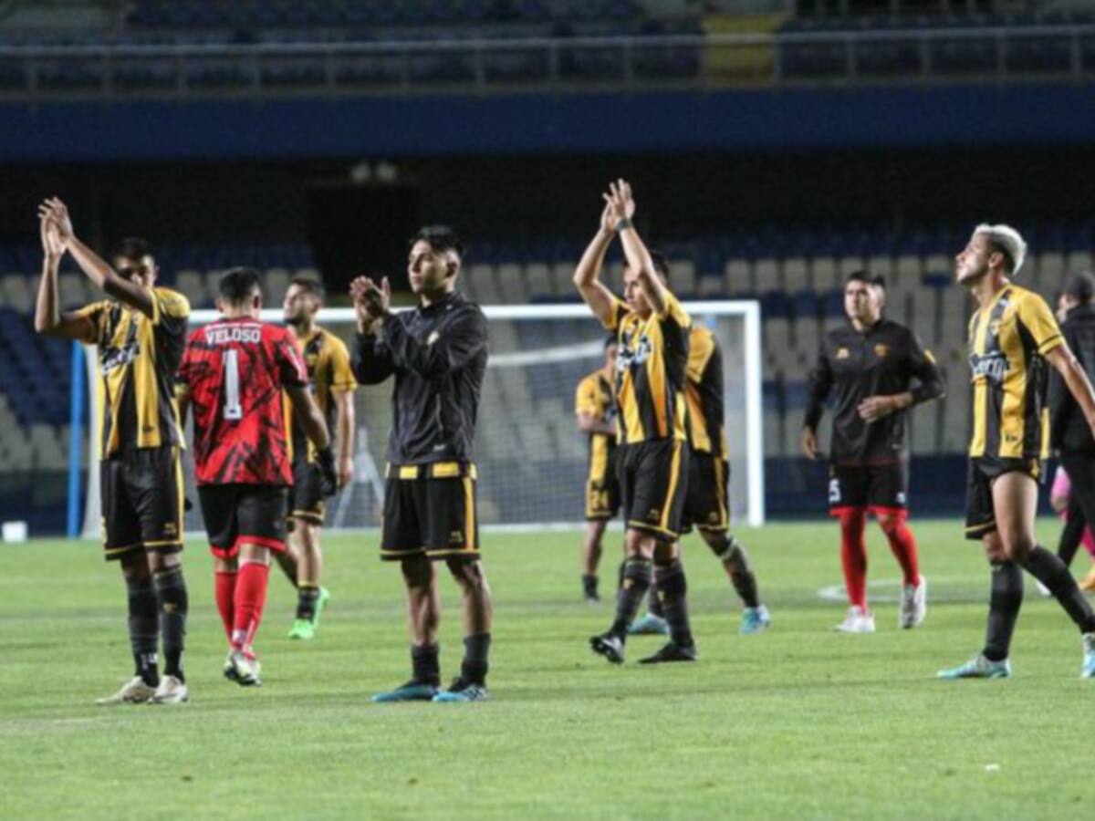 “Solos ya no podemos”: El pedido de ayuda de la dirigencia de Fernández Vial a sus hinchas por el momento del club
