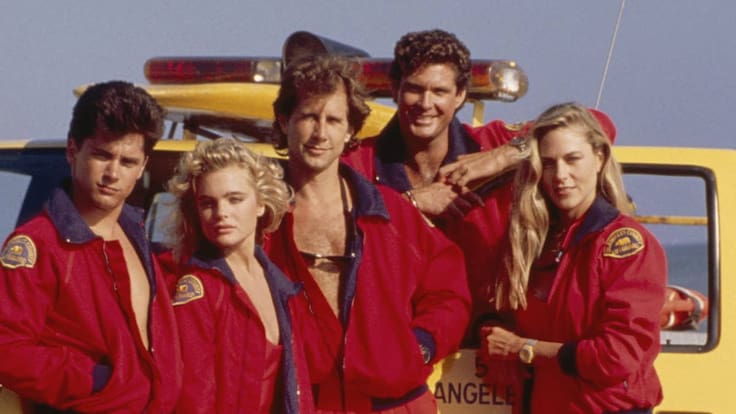 Estrella de “Baywatch” llega a OnlyFans a los 56 años con una particular promesa: “Los pies que todos están pidiendo”