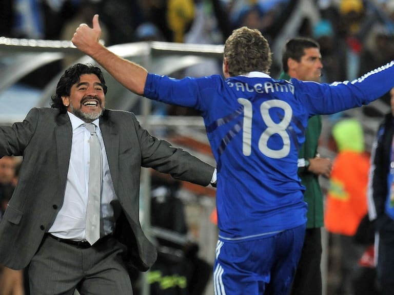 POLOKWANE, SOUTH AFRICA - JUNE 22: Martin Palermo of Argentina celebrates after scoring his team second goal with Diego Armando Maradona head coach of Argentina during the FIFA World Cup 2010 Group B match between Grecee and Argentina at Peter Mokaba Stadium on June 22, 2010 in Polokwane, South Africa. (Photo by Alessandro Sabattini/Getty Images)