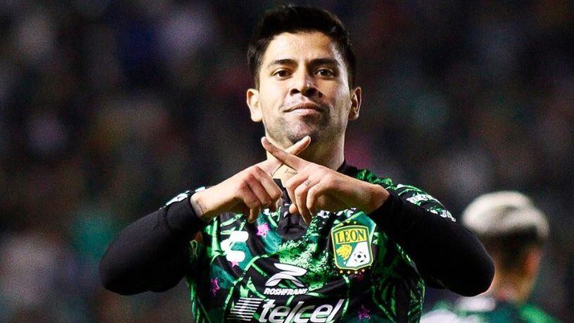 Víctor Dávila anotó y asistió en la victoria de León sobre las Chivas de Guadalajara en el fútbol mexicano