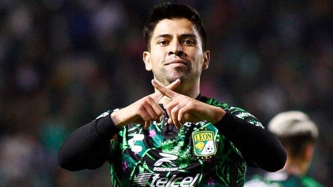 Víctor Dávila anotó y asistió en la victoria de León sobre las Chivas de Guadalajara en el fútbol mexicano