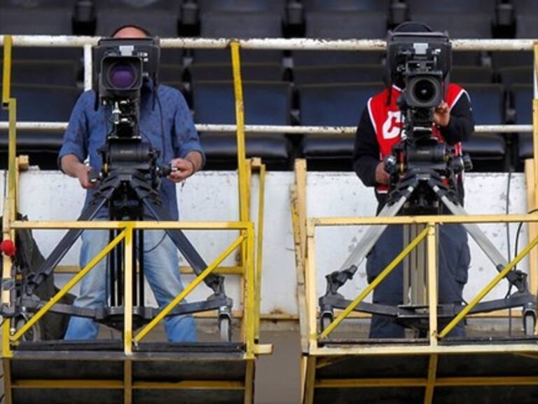 Sernac exigió respuestas al CDF por fallas en el clásico entre Colo Colo y la UC