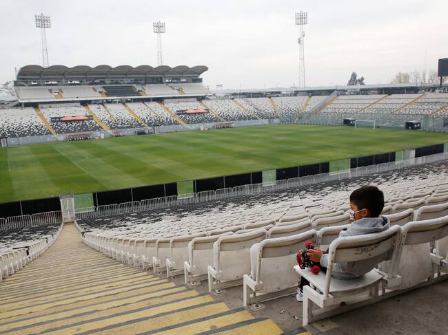 Gobierno revisará el protocolo dispuesto para el retorno del público a los estadios