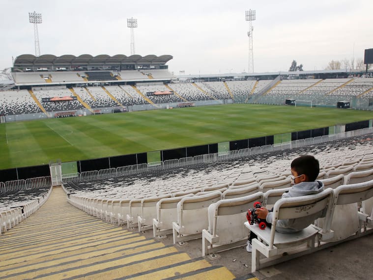 Gobierno revisará el protocolo dispuesto para el retorno del público a los estadios