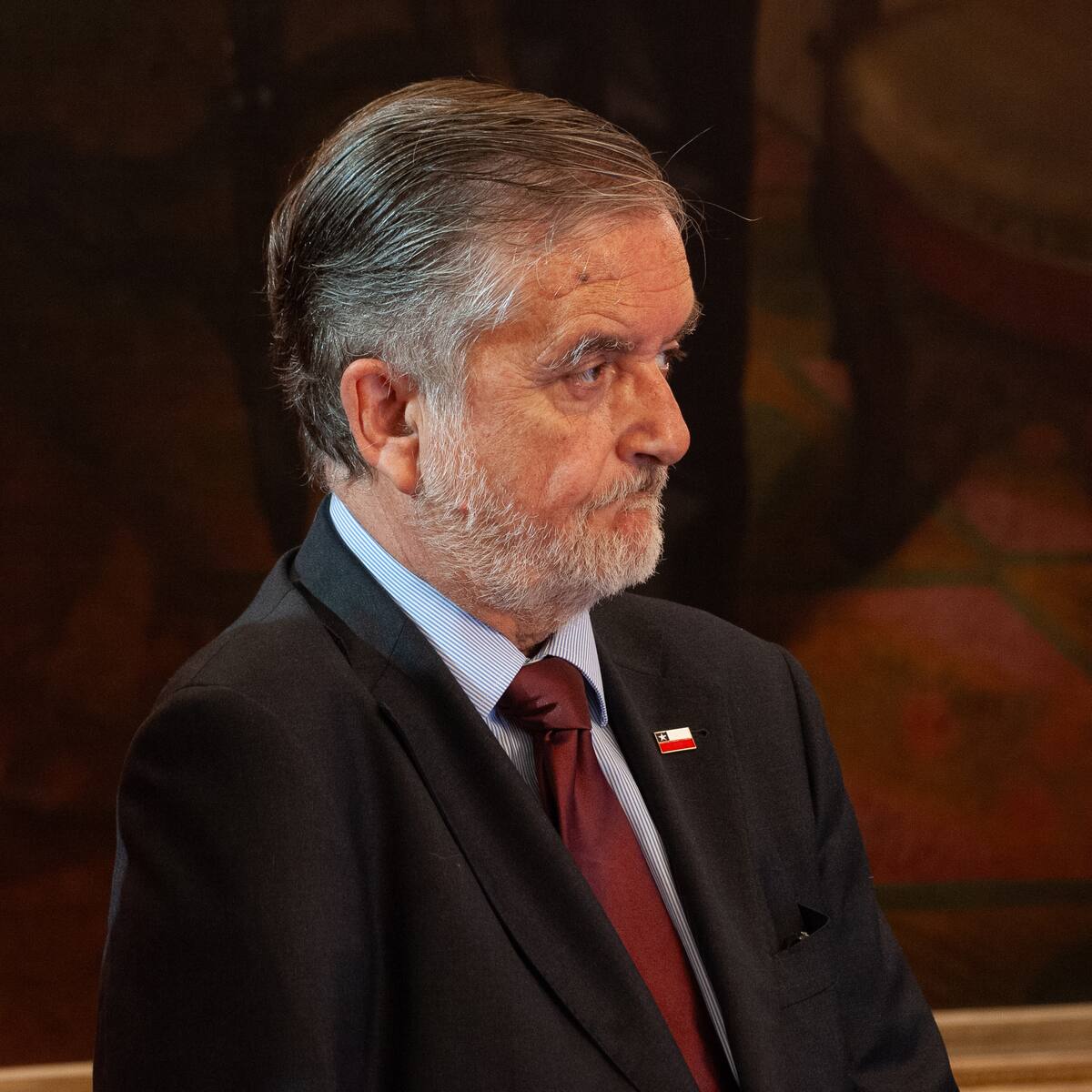 “Con la rebaja en cultura, ¿quiere que le creamos?”: increpan a ministro Undurraga en plena actividad en el GAM