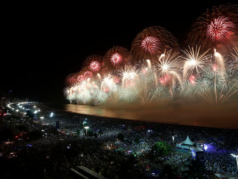 Río de Janeiro festeja la llegada del nuevo año en enero de 2020