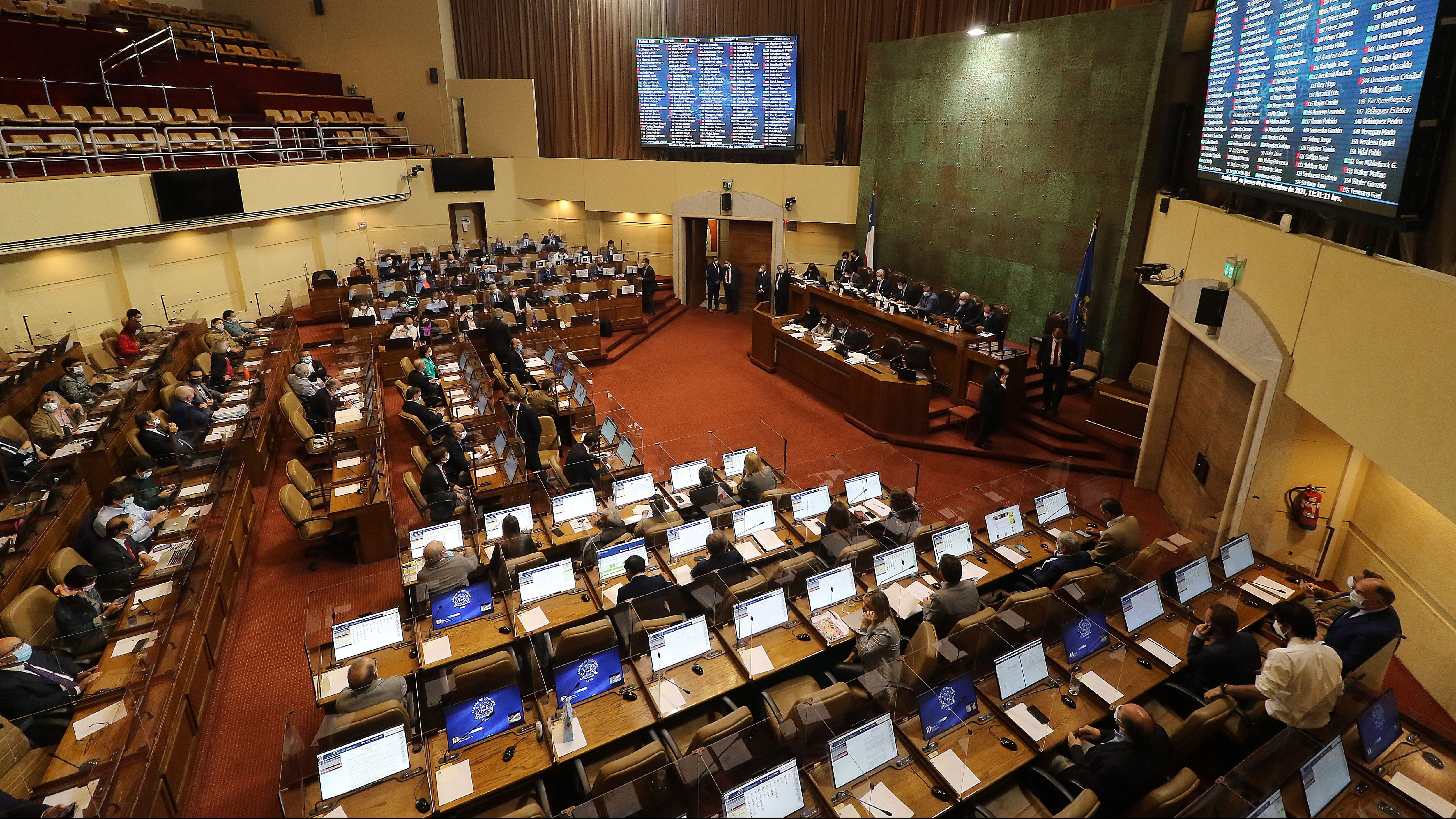 04 DE NOVIEMBRE DE 2021/VALPARAISOVista general de la Sesión de la Cámara de Diputados, que analiza el Presupuesto de la Nación 2022.
FOTO: LEONARDO RUBILAR CHANDIA/AGENCIAUNO