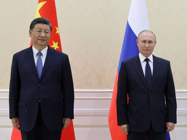 Xi Jinping junto a Vladimir Putin en evento de la Organización de Cooperación de Shanghái