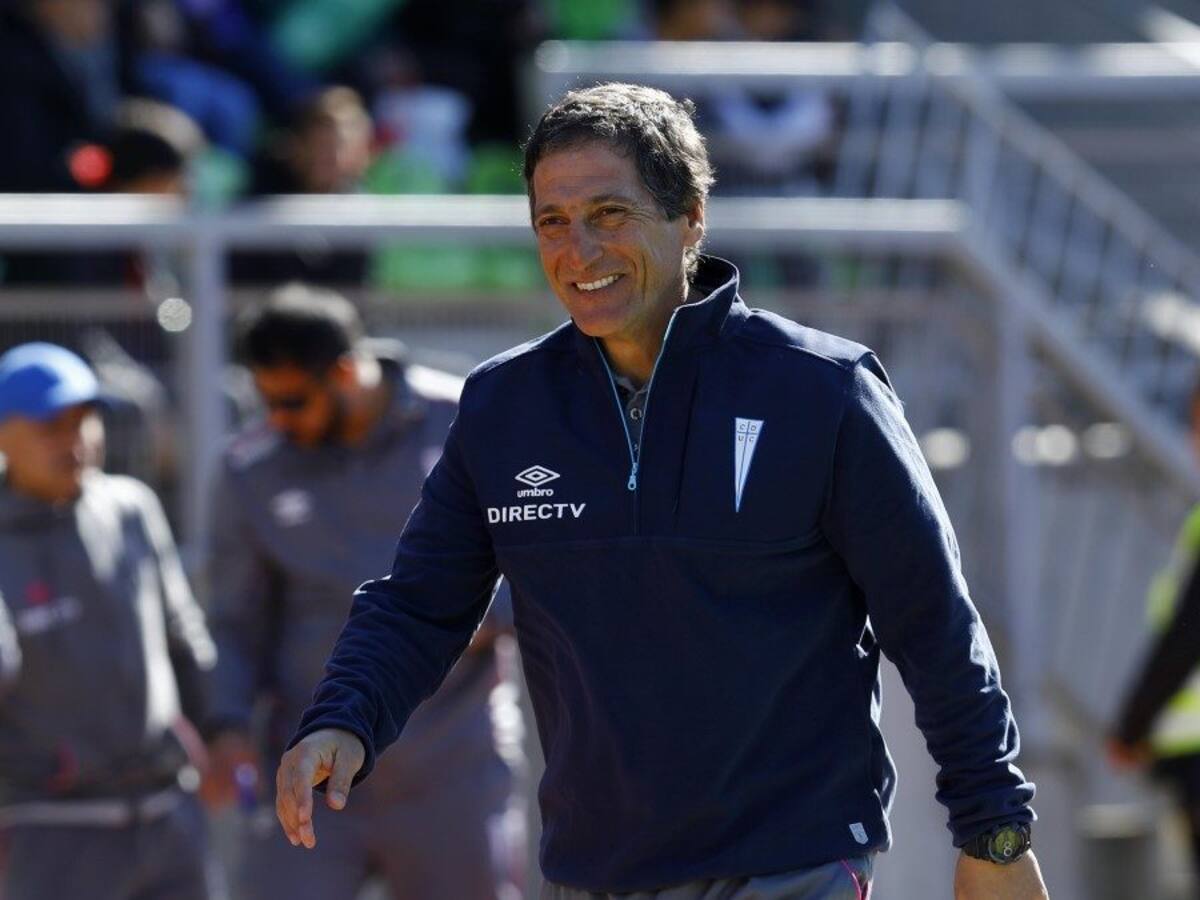 Después de seis años: Mario Salas fue el último entrenador chileno que tuvo la UC