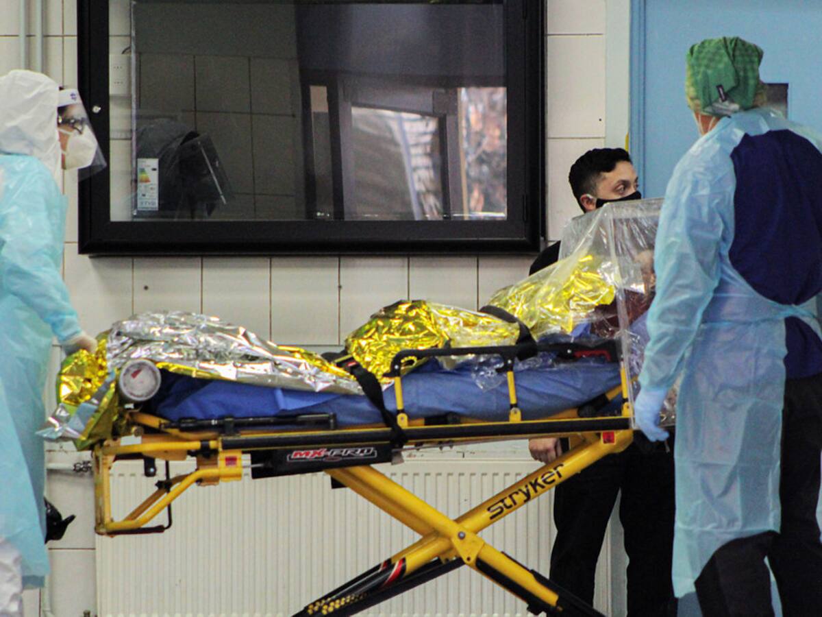 Paciente recuperado de COVID-19 con terapia experimental de plasma: Me prestaron la respuesta inmune de otra persona