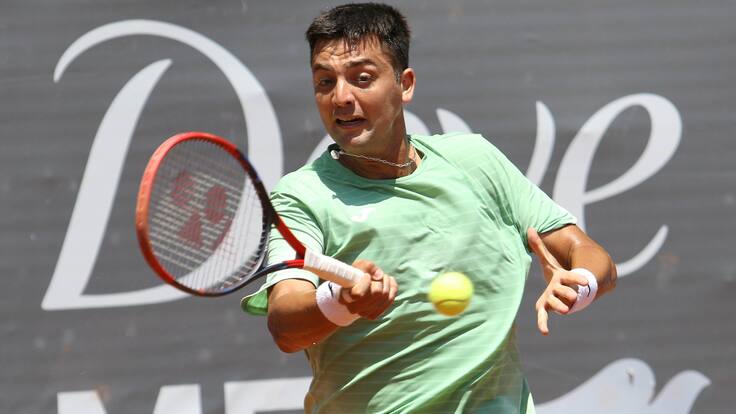 Tomás Barrios sufre dura caída ante el 22° del mundo y se despide del ATP de Buenos Aires