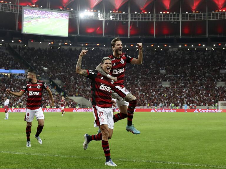 Flamengo golea a Deportes Tolima y avanza en Copa Libertadores