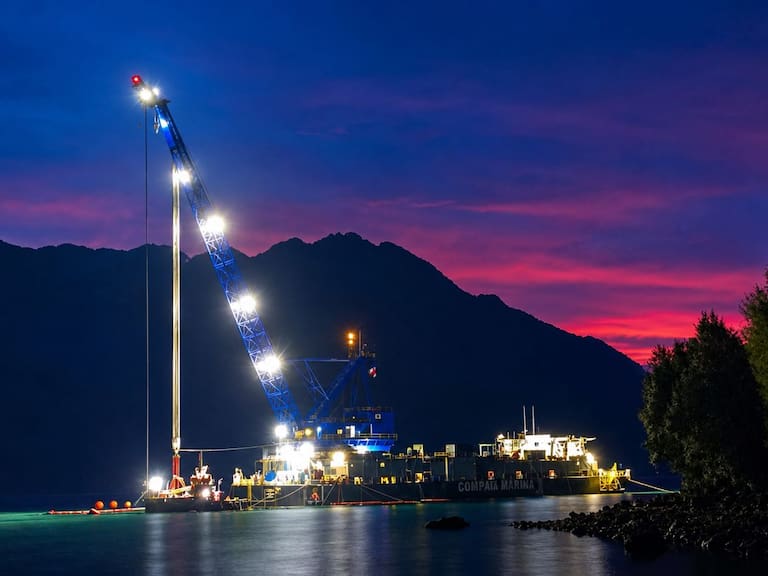 Reflotamiento del catamarán “Koñimo Primero”