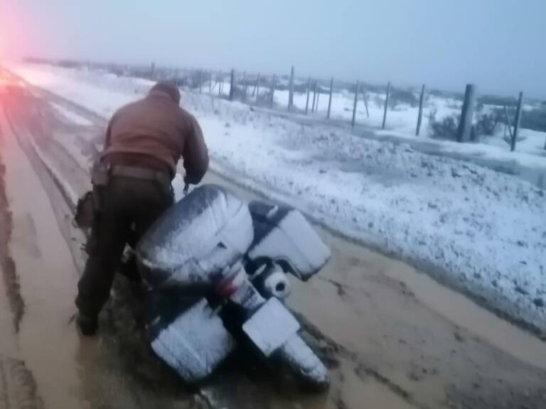 Tierra del Fuego: Carabineros rescata a motoquero brasileño en estado de hipotermia
