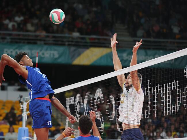 Brasil accede a semifinales en el vóleibol masculino de Santiago 2023
