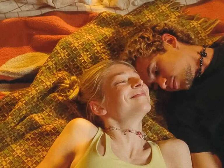 Hunter Schafer y Dominic Fike