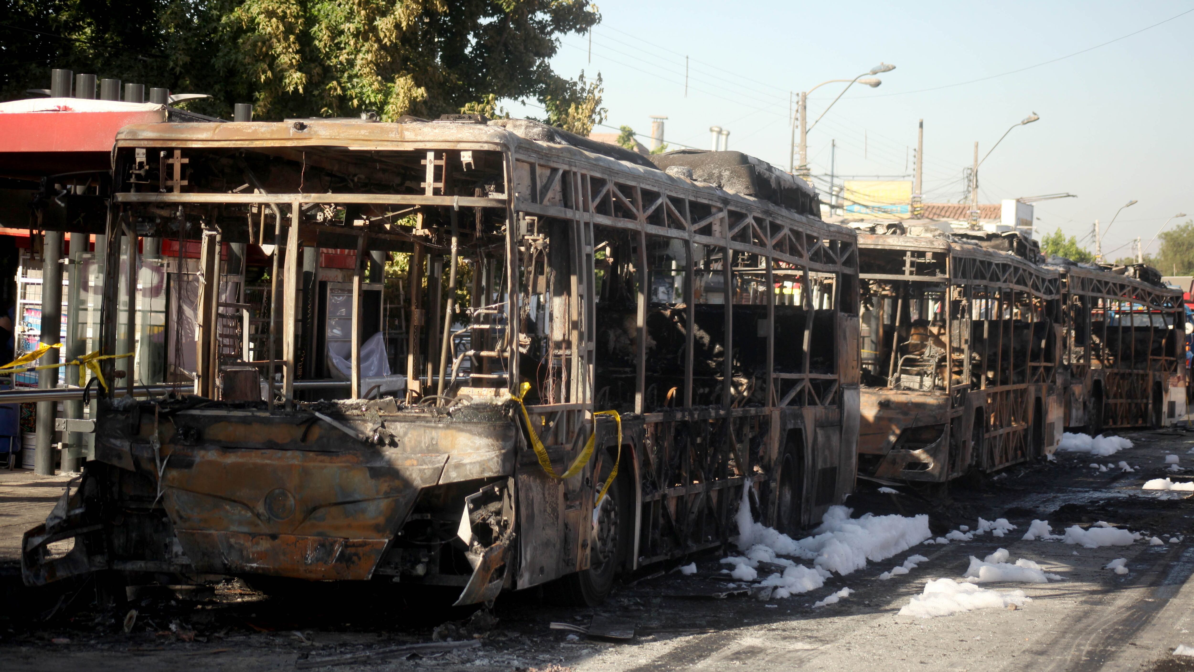 Gobierno por quema de buses