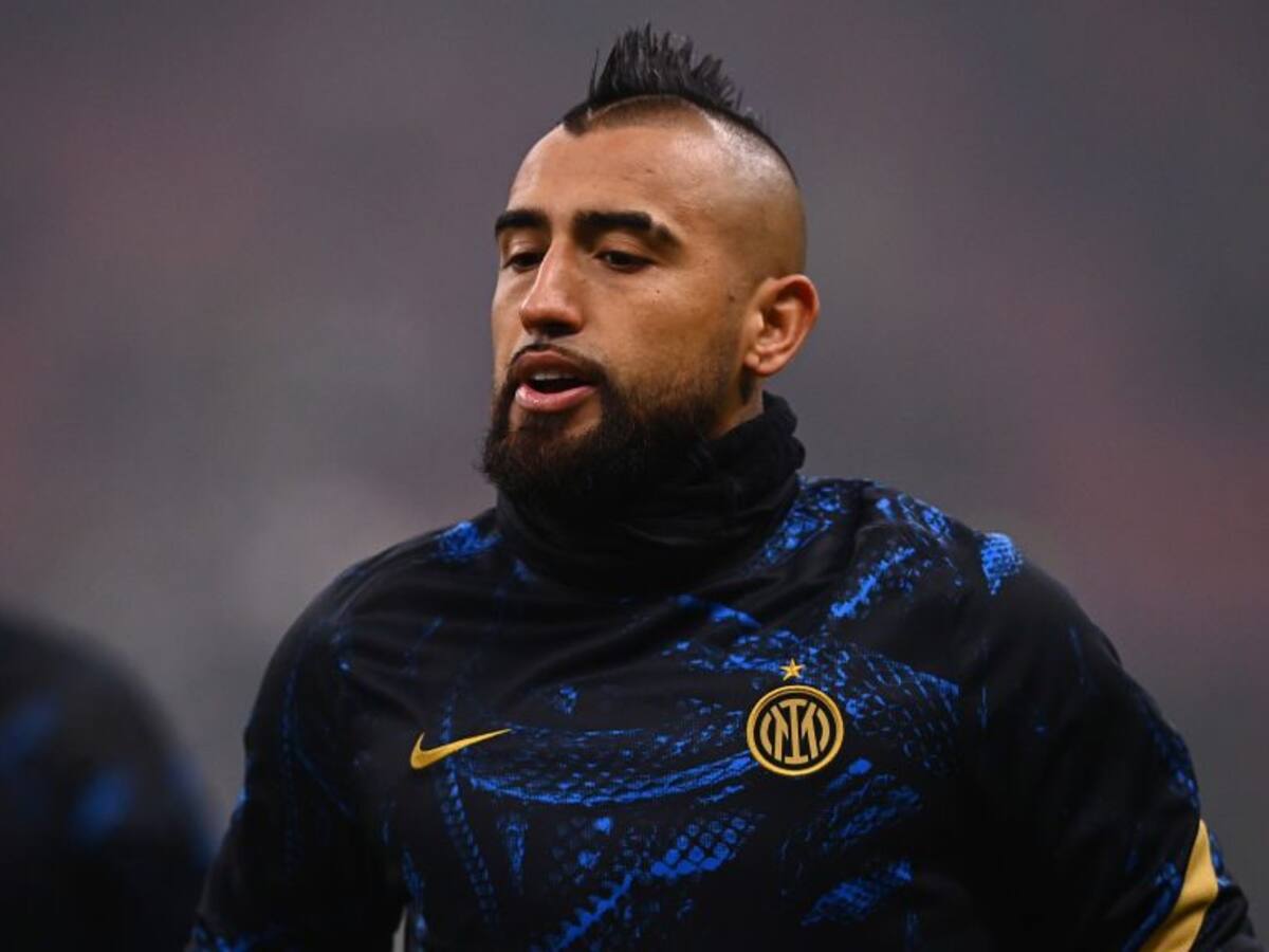 «Tenía una doble vida»: Dirigente de Inter de Milán arremete contra Arturo Vidal por sus indisciplinas en la Serie A