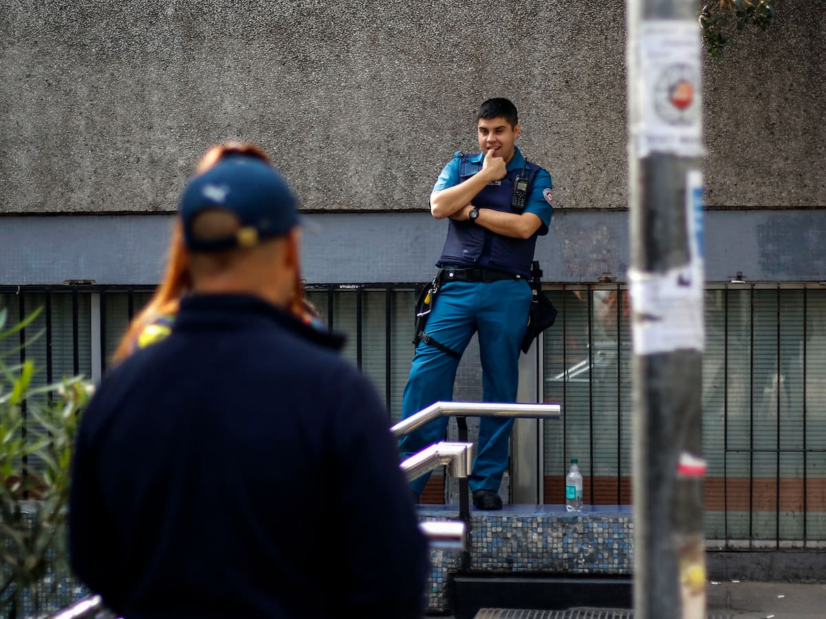 ¿Reloj en contra? Solo el 13% de las empresas en Chile ya cumple con la reducción a 42 horas