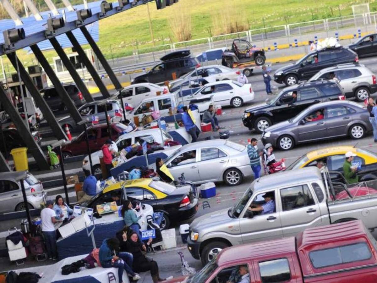 Fin de semana largo: más de 68 mil vehículos salieron de la capital durante el viernes