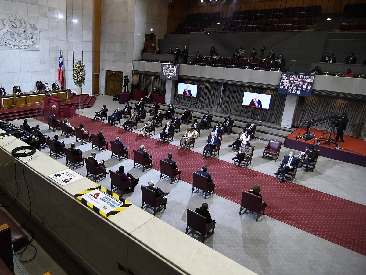 Presidente Piñera realizó Cuenta Pública centrada en los planes de reactivación tras la pandemia del coronavirus y el estallido social