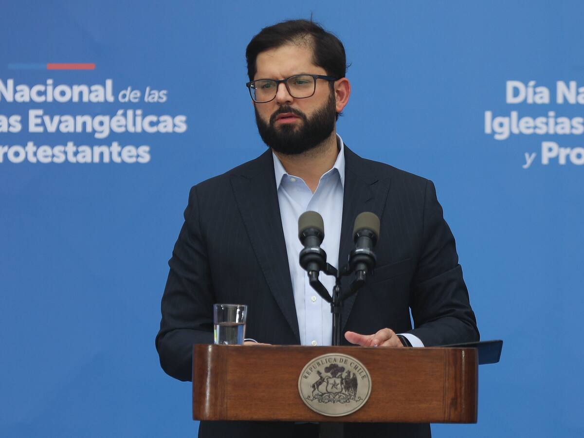 Presidente Gabriel Boric: “No hay cambio de gabinete, a todos mis ministros los quiero trabajando”