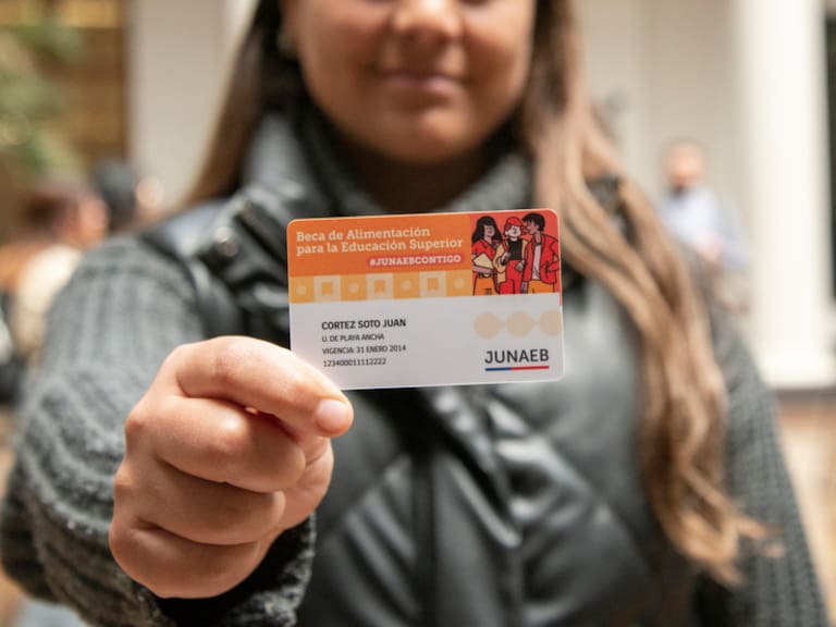 Tarjeta Junaeb: en estos lugares puedes usar la BAES y estos son los productos que está prohibido comprar