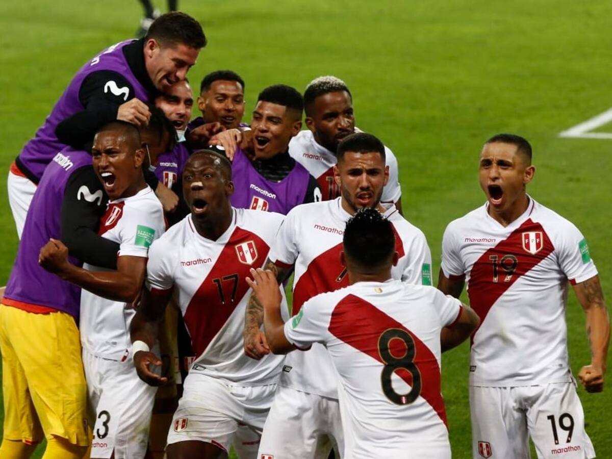«Indigno»: usuarios estallaron contra la Roja y Martín Lasarte tras la durísima derrota ante Perú en Lima
