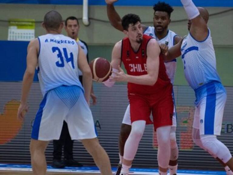 PODCAST | Santiago 2023: La eliminación de la selección chilena de básquetbol de la clasificatoria a la Americup 2022