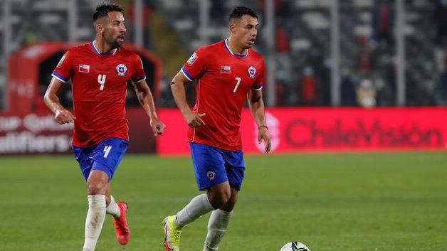 Iván Morales recurrió a Marcianeke para su "bautizo" en la Roja