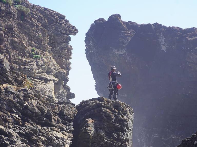 Cobquecura: Encuentran más prendas en zona de búsqueda
