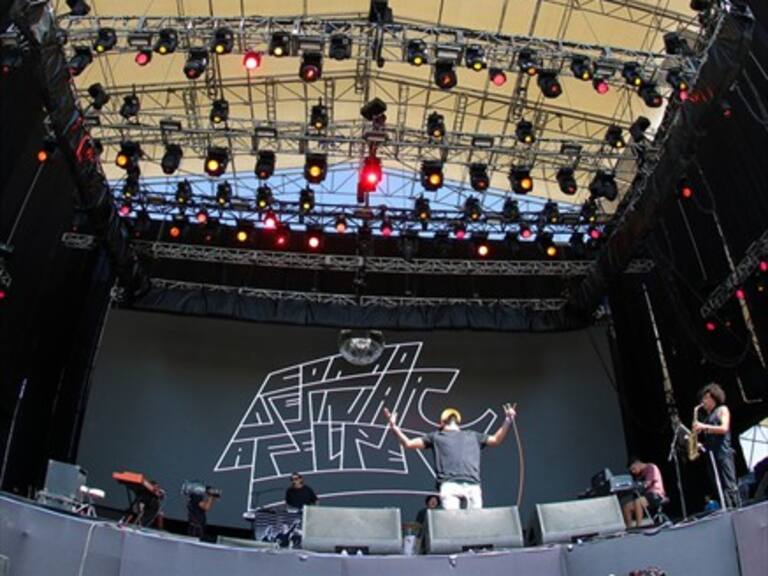 Bajista de Faith No More sobre Como Asesinar a Felipes: Los respeto porque son diferentes a todos