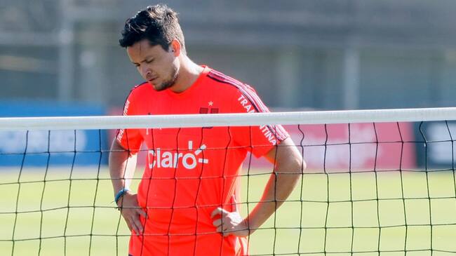 Waldo Ponce lamenta el momento azul: "En la U se sufre, pero no sé si para tanto"